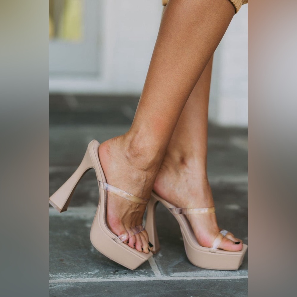 Lorie Heels - Clear/Nude
